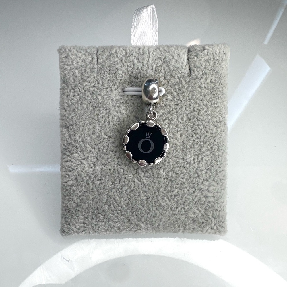 PANDORA retired Butterfly Cameo Charm - Picture 4 of 5